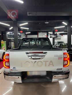 تويوتا هايلوكس